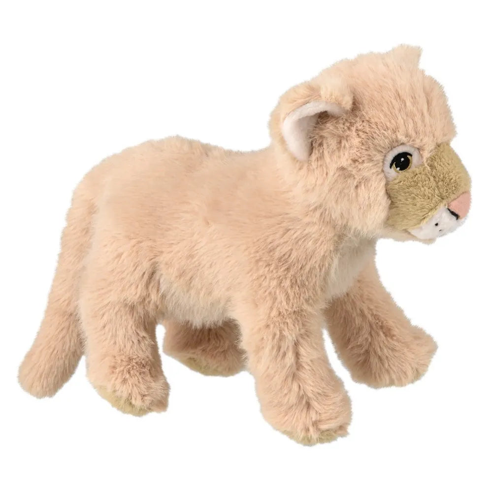 11-inch-animal-den-lioness-646757_646757