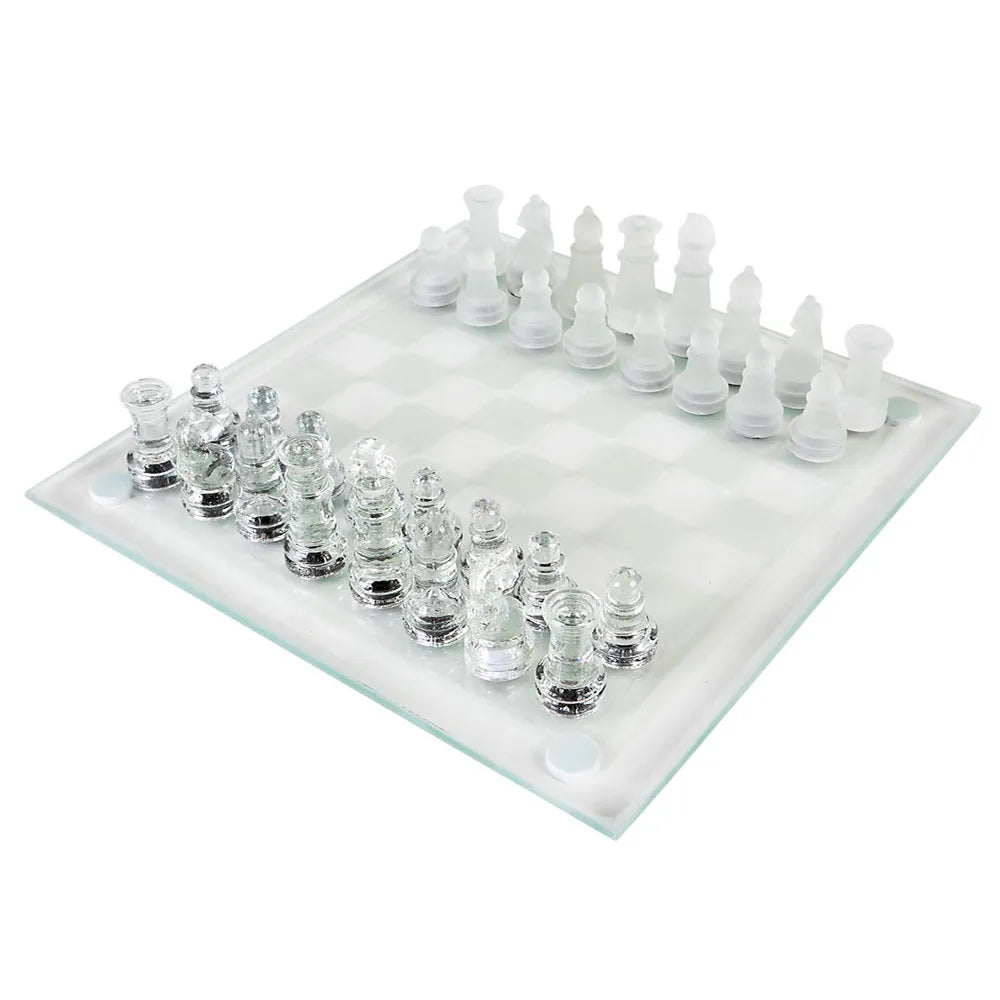 75-glass-chess-set-612236_109172